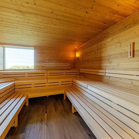 Oberdeck Mit Westbalkon * 부스트로우